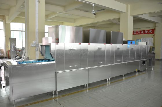 China SS Restaurant Kitchen Dishwasher , Automatic Dishwashing Machine 36kw Rinse Heater supplier